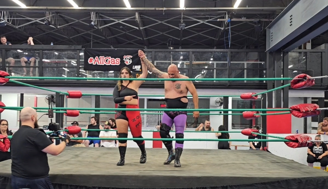 Une Dernière Danse pour L’Adorable Steve Ace!